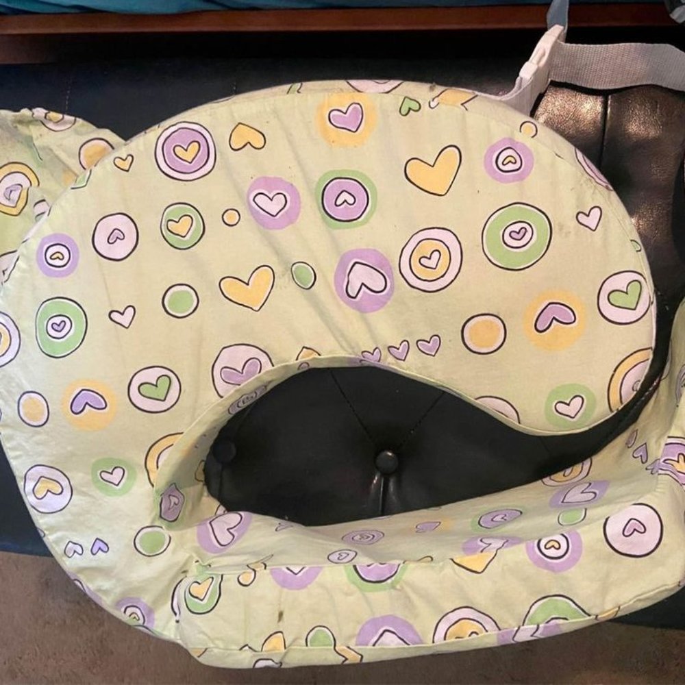 Mybrestfriend Pillow for Breastfeeding and Nursing